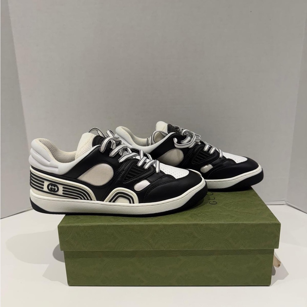 Gucci Black and White Sneakers - Picture 3 of 7